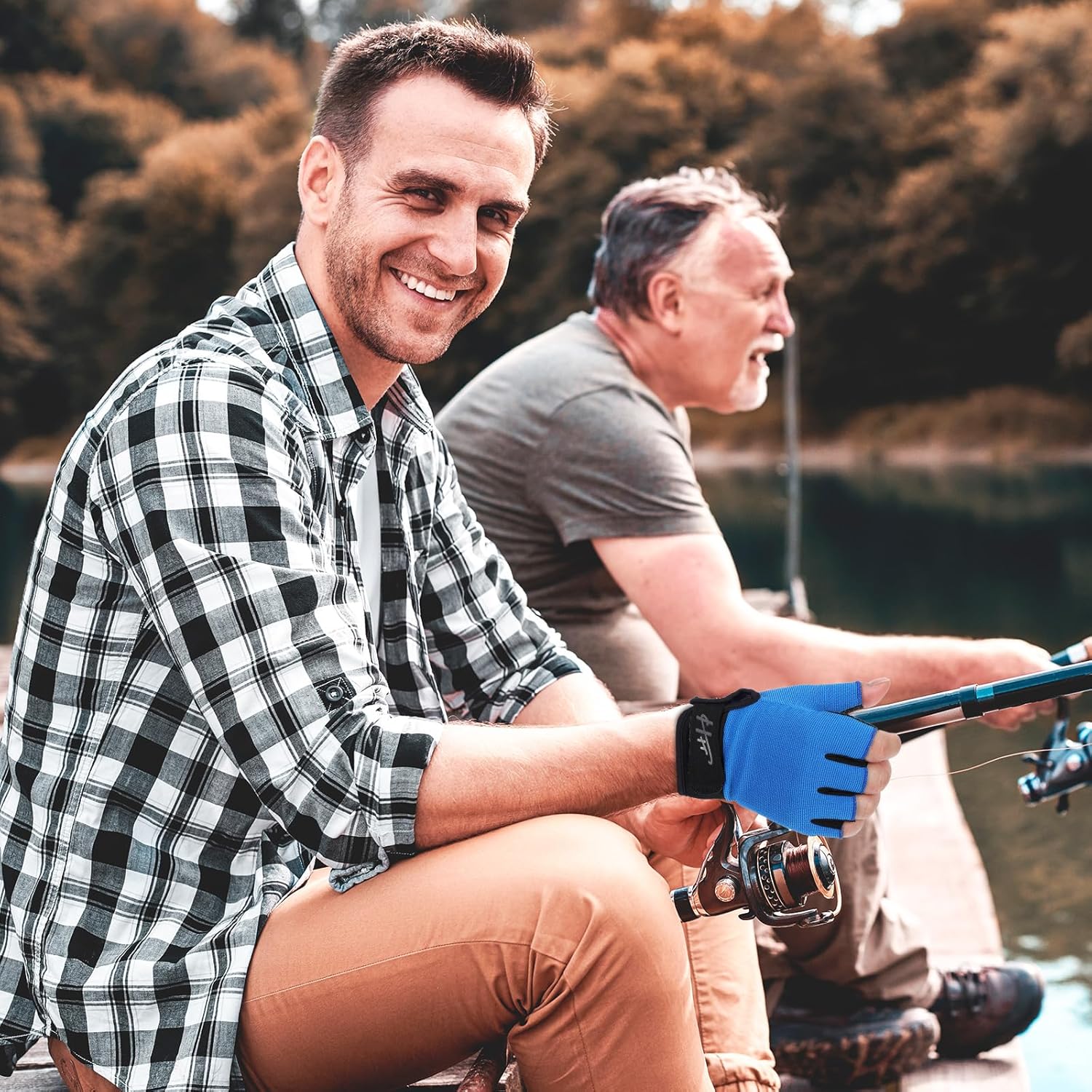 Workout Gloves for Men Women Fingerless Gloves Kayak Gloves with Silicone Padding Fishing Gloves Sports Gloves Ventilated Cycling Gloves for Training Fitness Exercise Hanging Pull Ups Roller Skating - Image 4